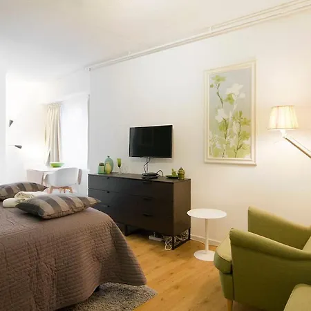 Pleasant In The Center