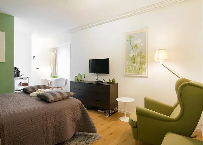 Pleasant In The Center